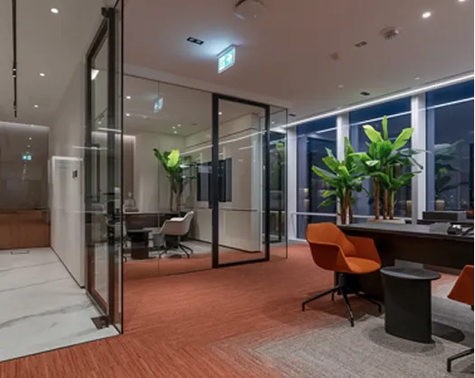 Modern commercial offices interior fit out by Havelock One Interiors in Dubai.