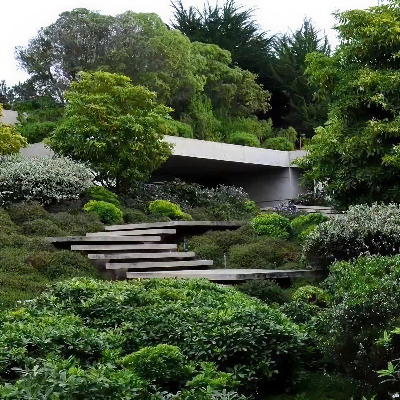 Custom-designed interior in a fully renovated villa in Dubai