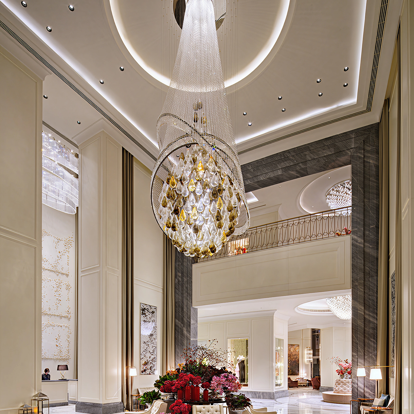 Custom-designed interior in a fully renovated villa in Dubai