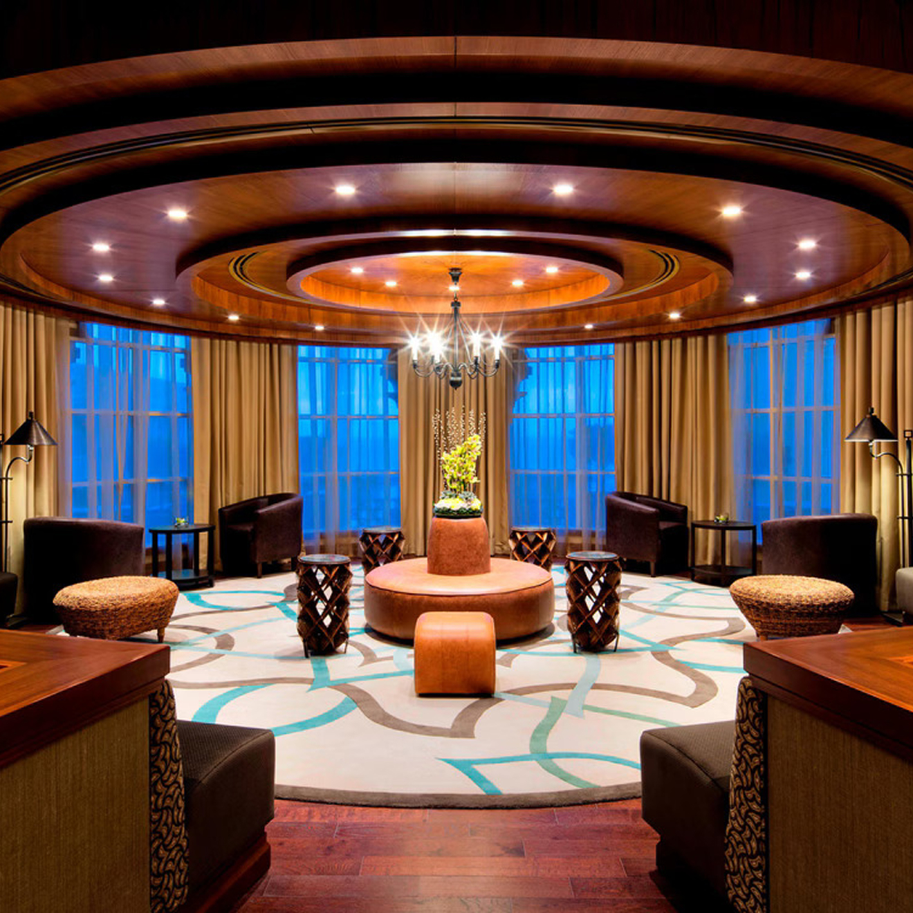 Custom-designed interior in a fully renovated villa in Dubai