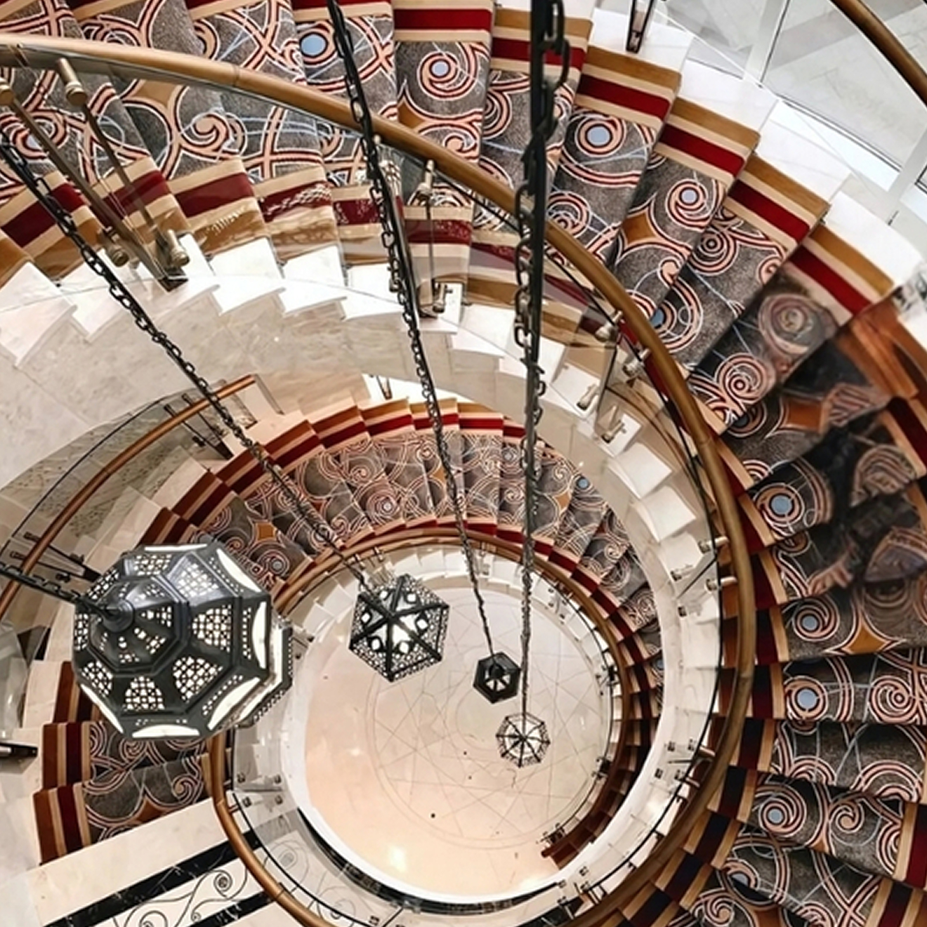 Custom-designed interior in a fully renovated villa in Dubai