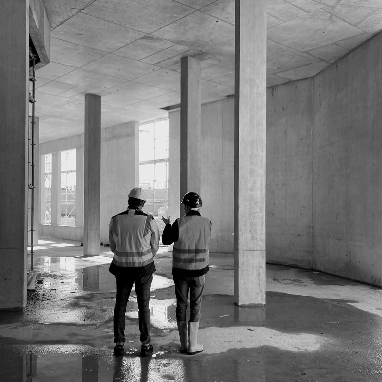 Custom-designed interior in a fully renovated villa in Dubai