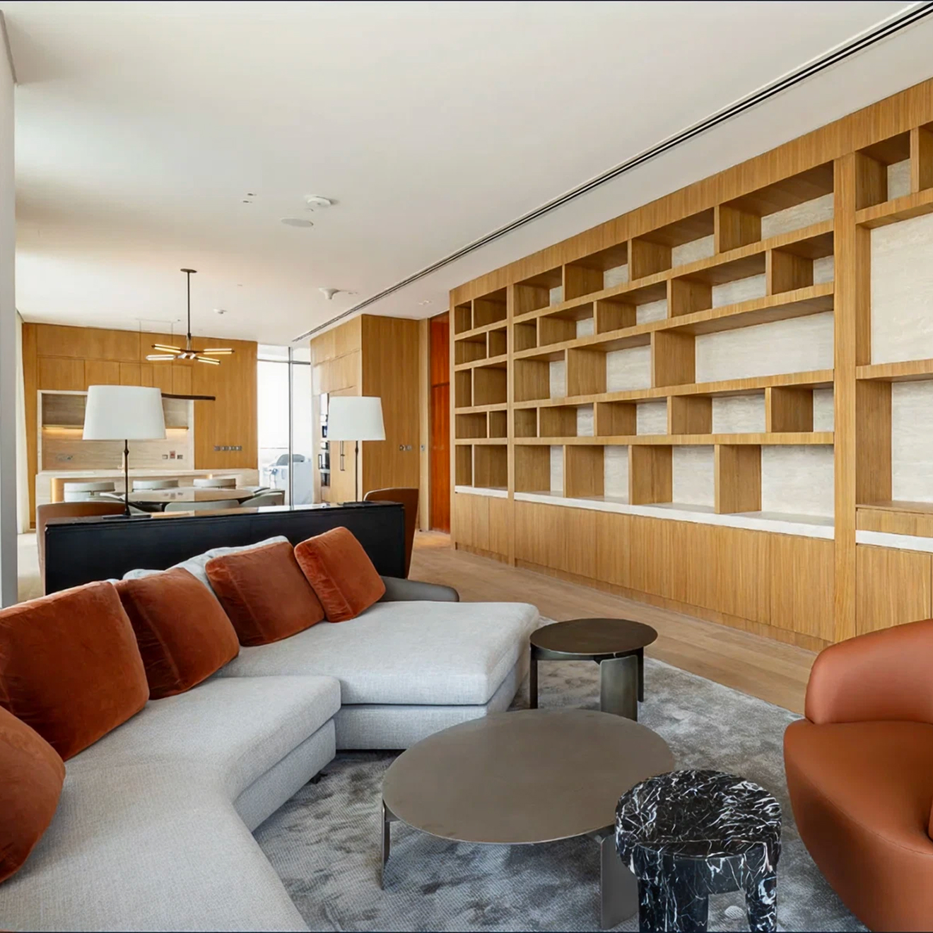 Custom-designed interior in a fully renovated villa in Dubai