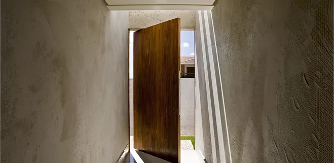 Grand Entrances & Pivot Door Systems