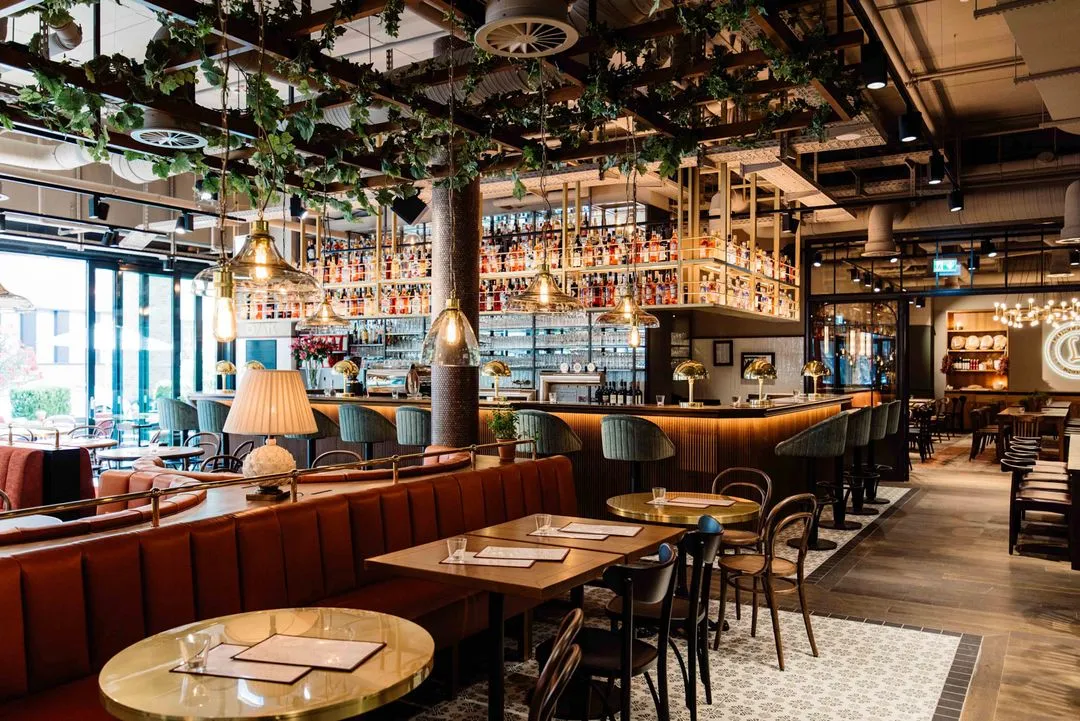 Buchen Sie Ihre Firmenfeier in der L'Osteria in Frankfurt