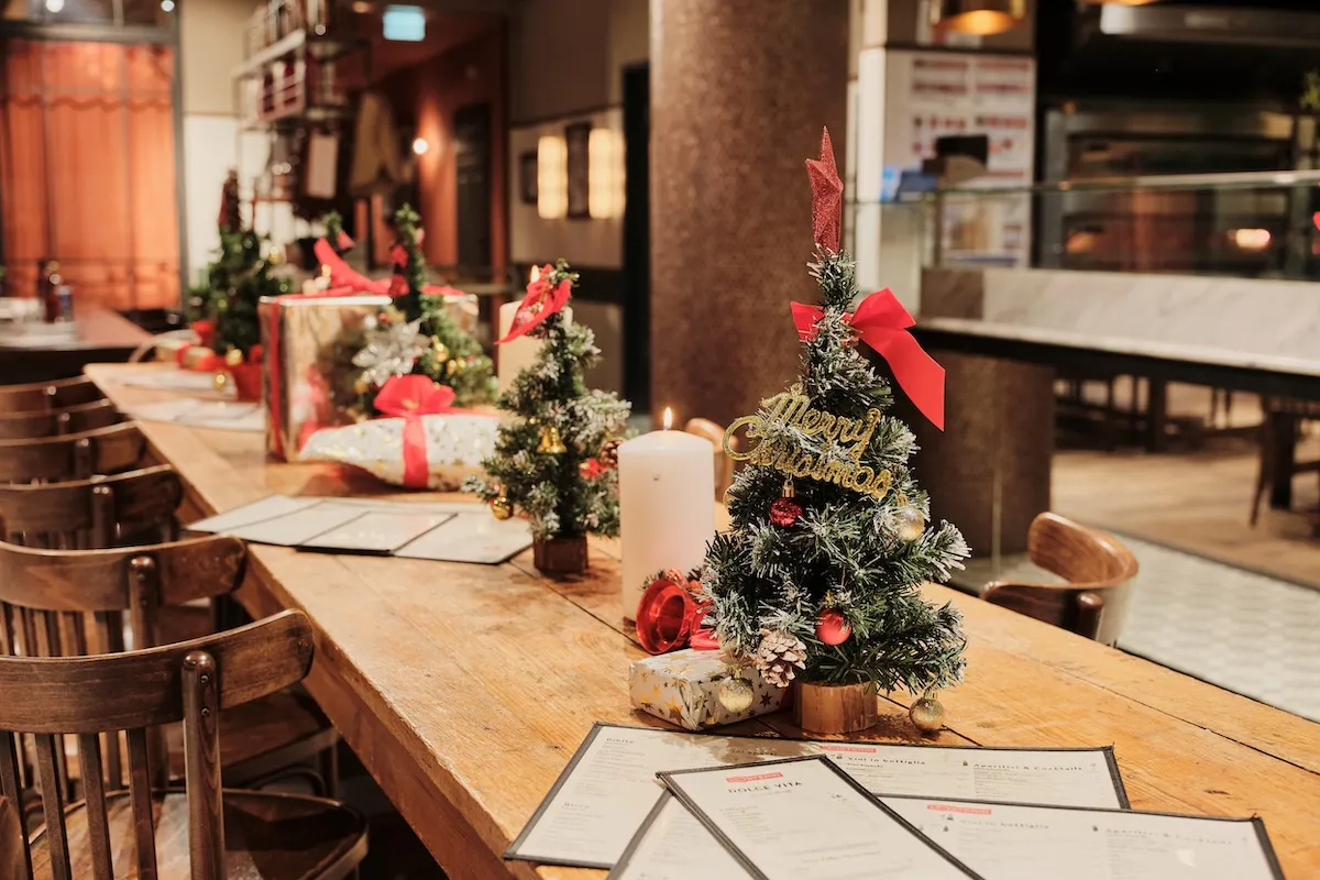 Jetzt Ihre Weihnachtsfeier in einer L'Osteria in Frankfurt anfragen!