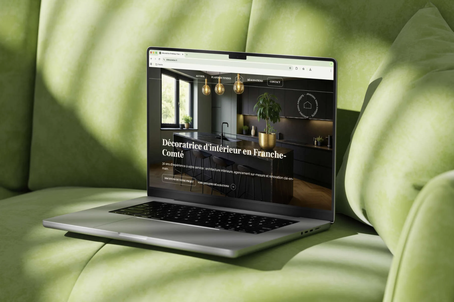 Le site internet SL Décoration, décoratrice d'intérieur à Besançon, sur un ordinateur portable