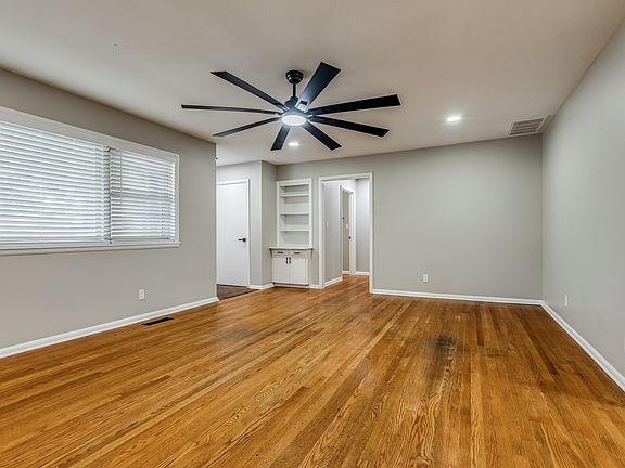 4967 Princeton Dr — property overview