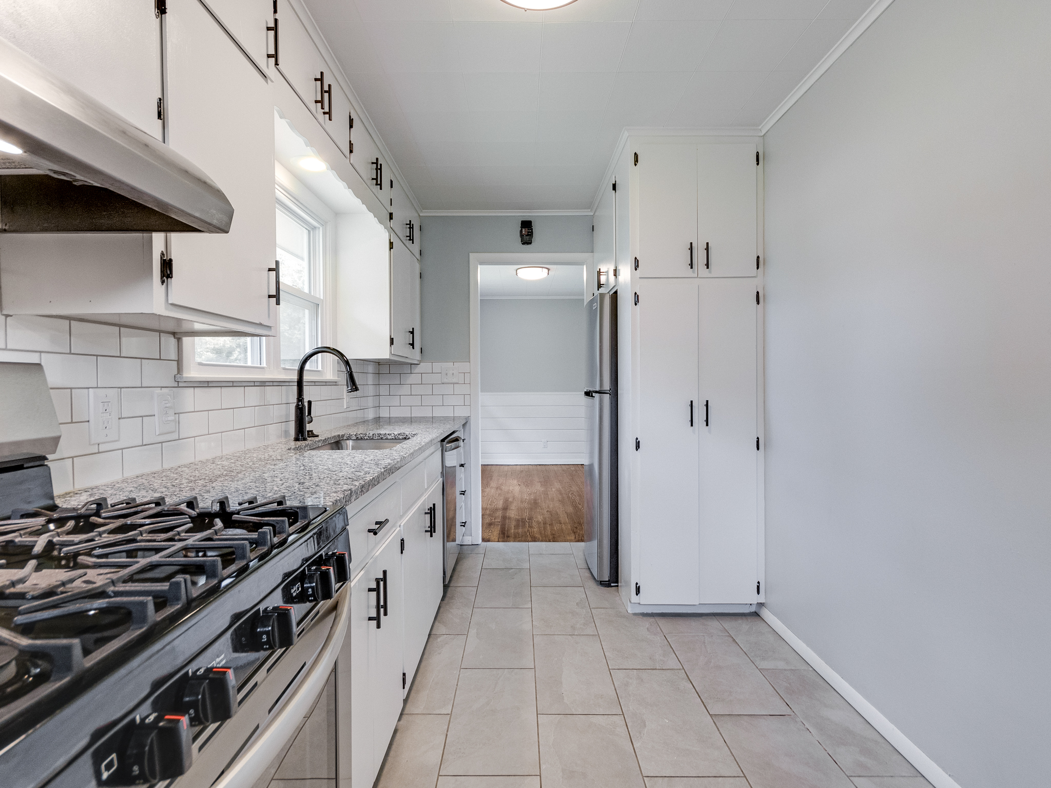 3900 Fairview