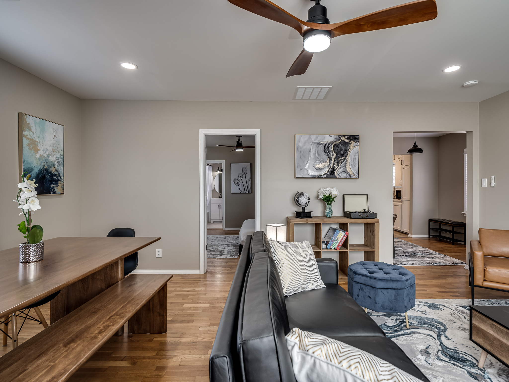 Table and living area at the Altitude Loft furnished apartment in Bartlesville