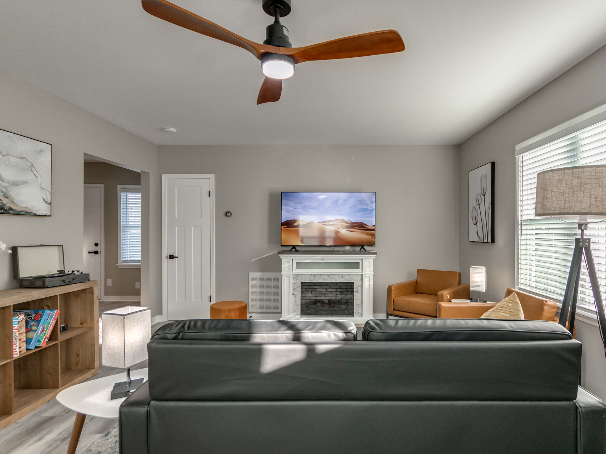 The Cozy Cottage Downtown + Remodeled Bathroom!
