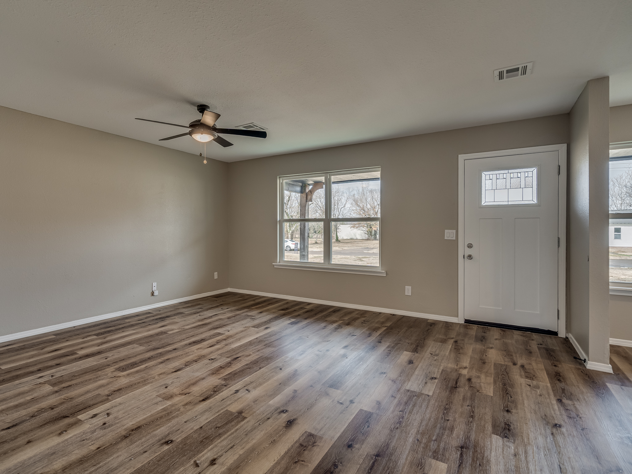 425 W 9th — property overview