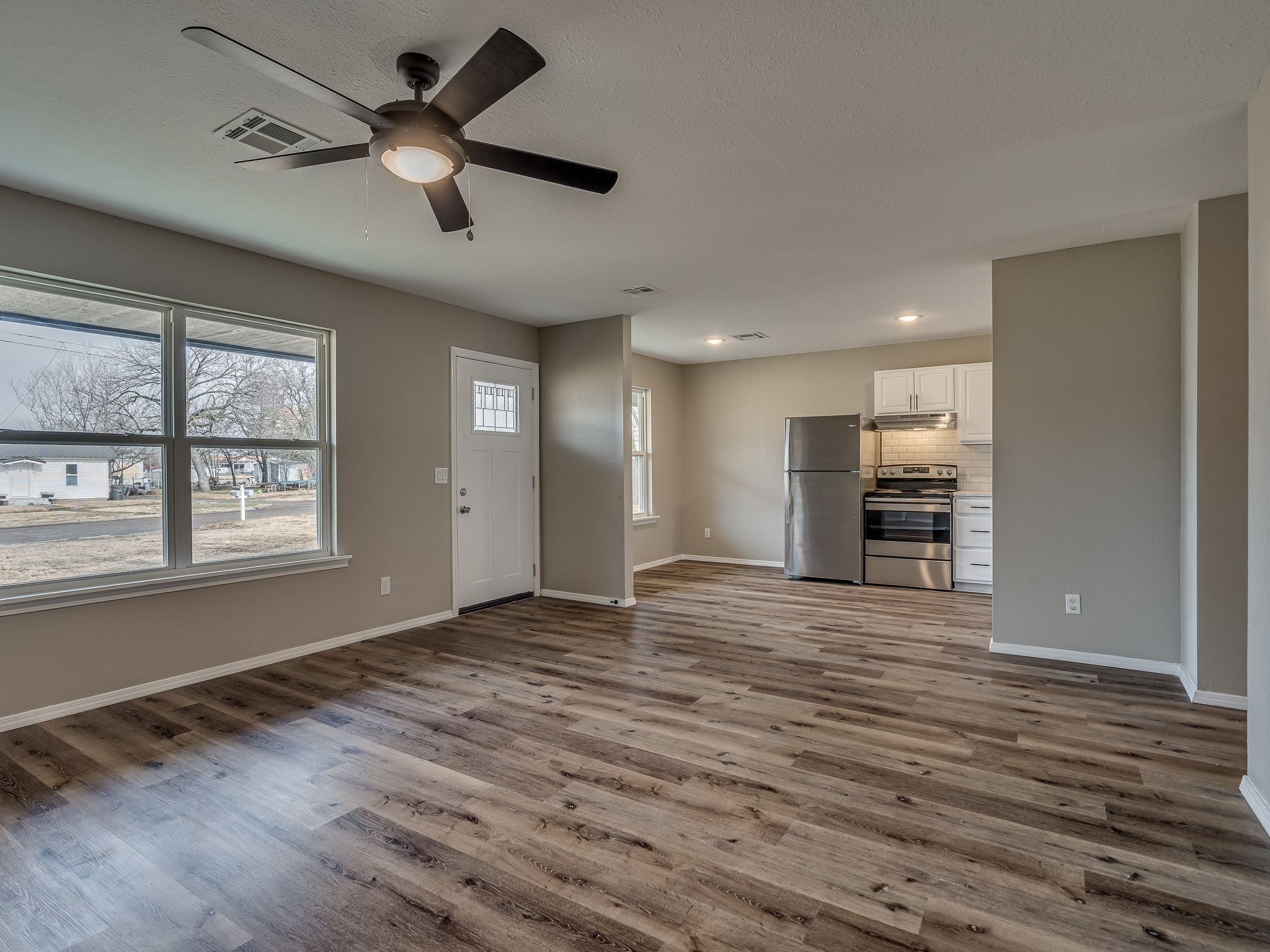 425 W 9th