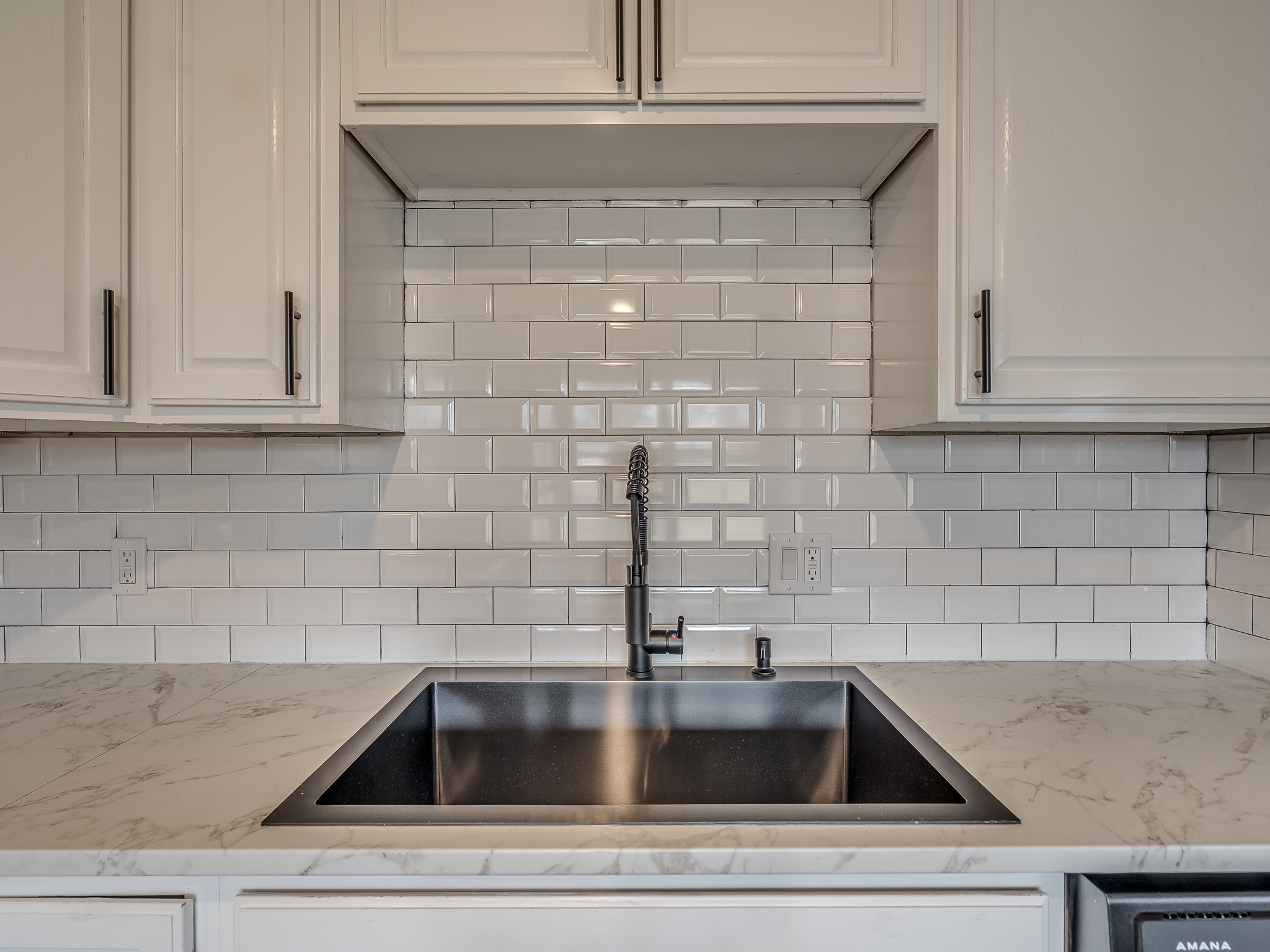 425 W 9th