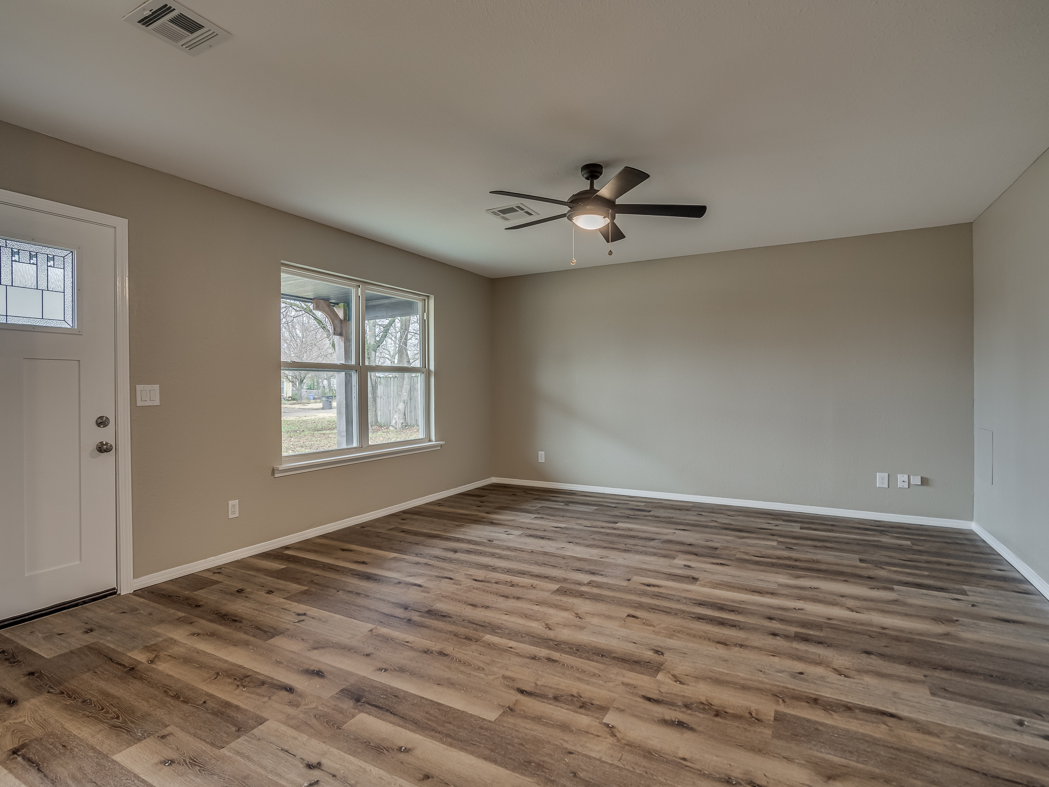 421 W 9th