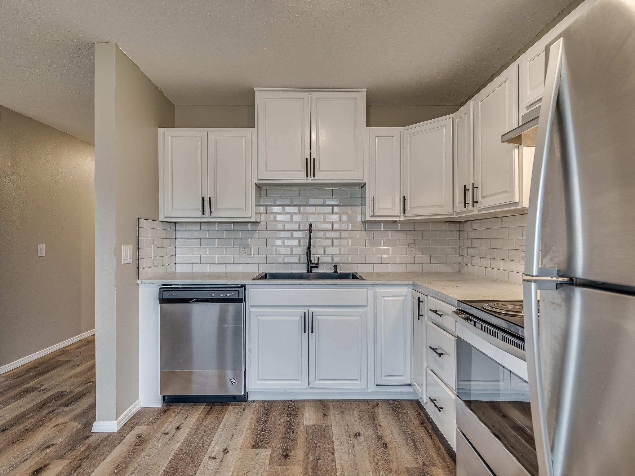 421 W 9th