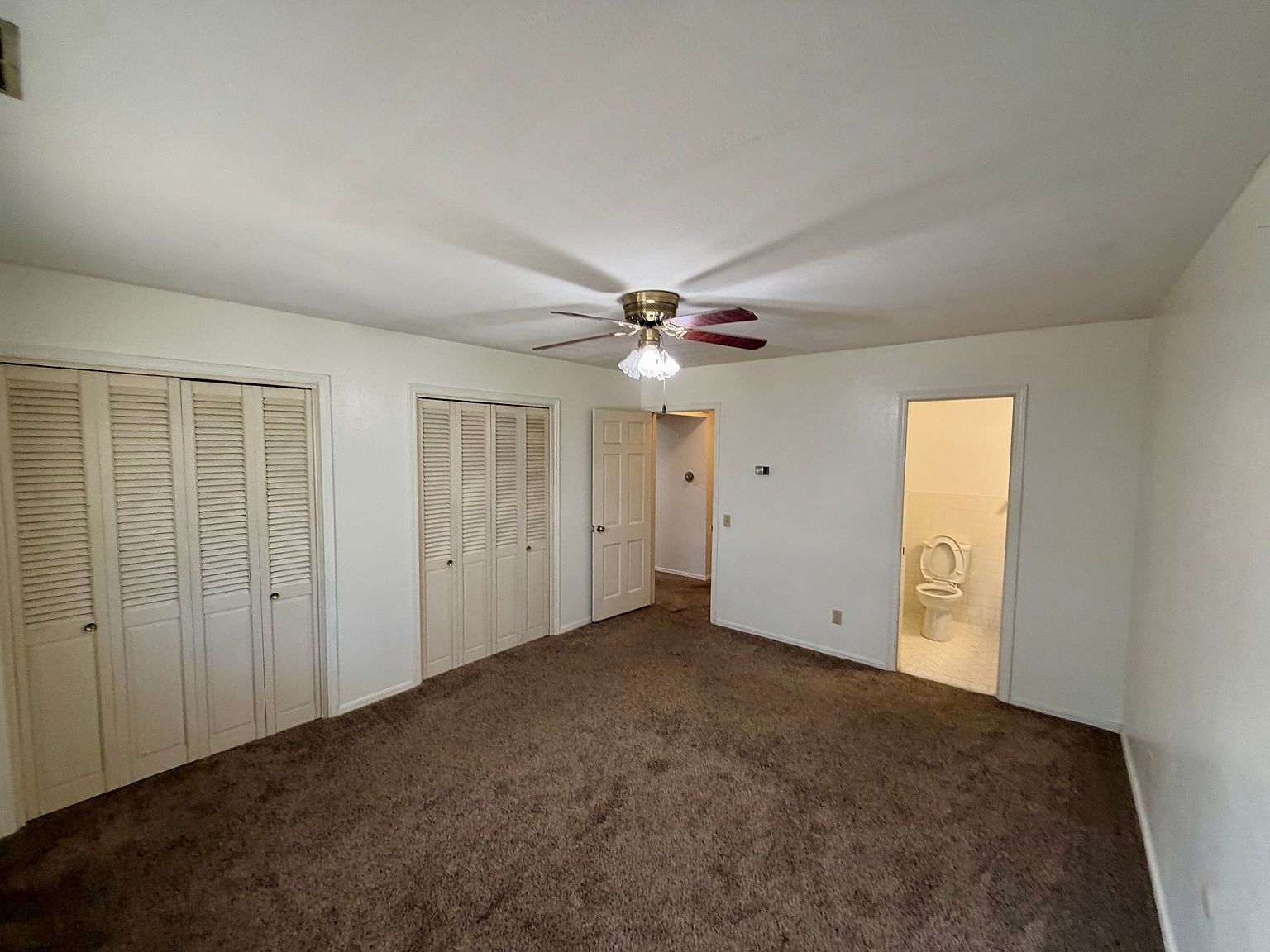 107 W 9th St — Bedroom with closets