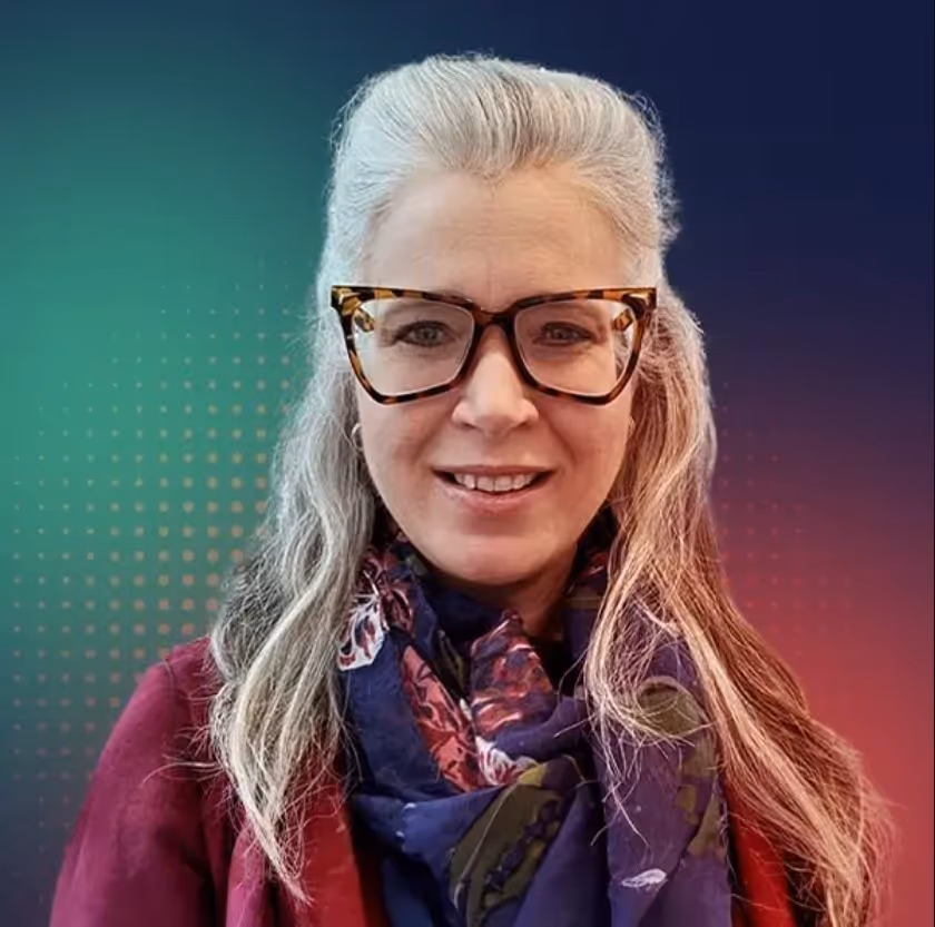  Lynette Silva Heelan