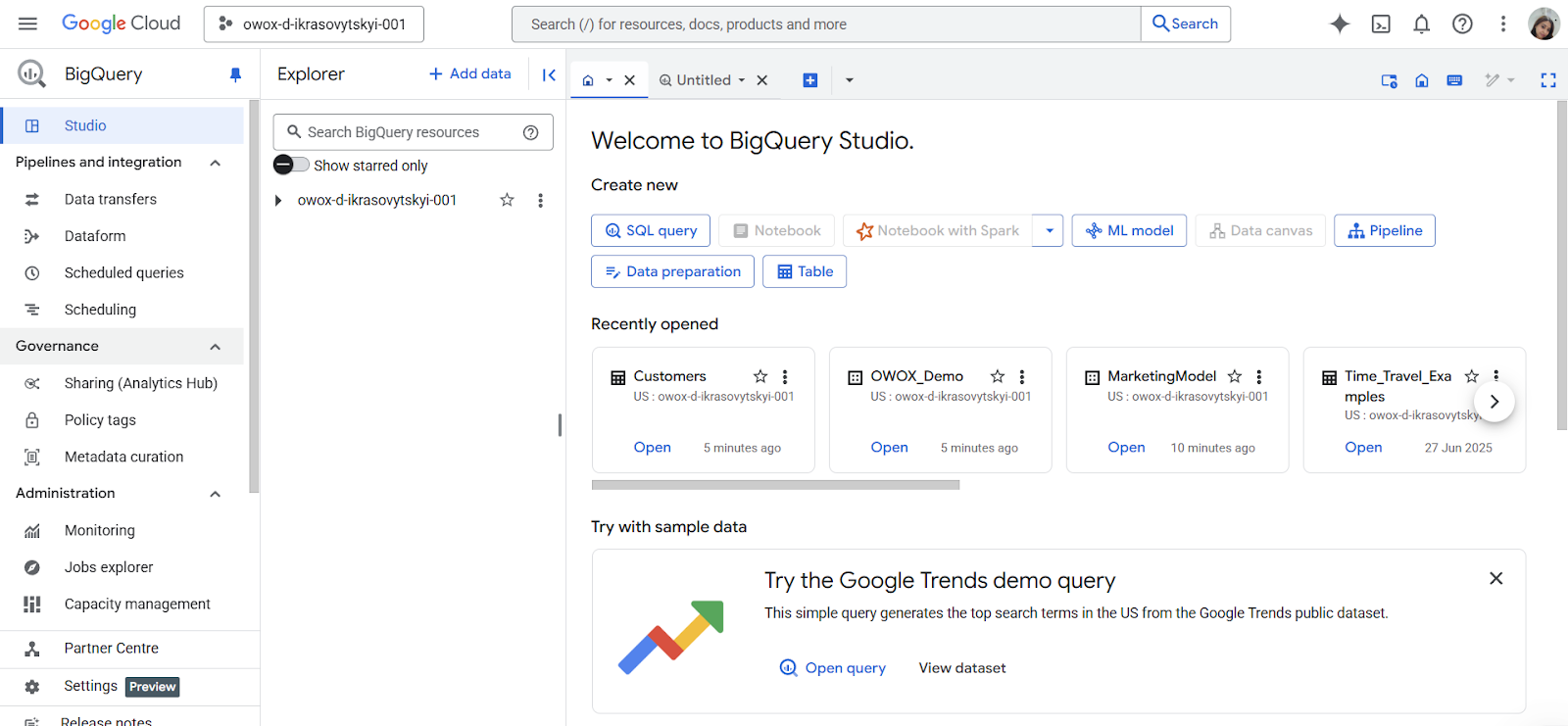 Google Cloud BigQuery Studio interface. i-shadow