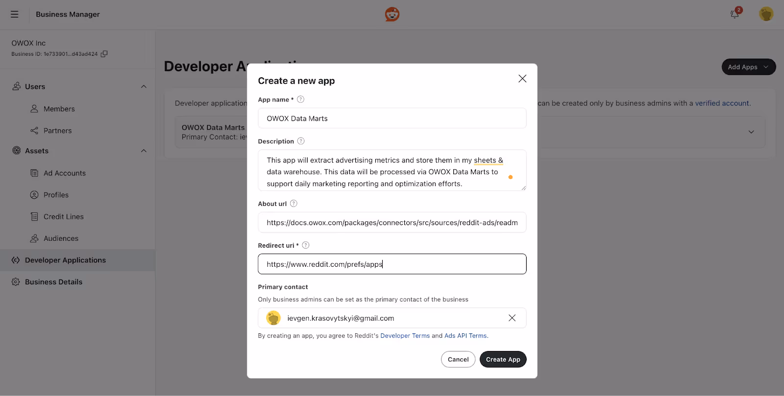 Reddit developer page showing filled app creation form with highlighted fields for App Name, Description, and Redirect URI.