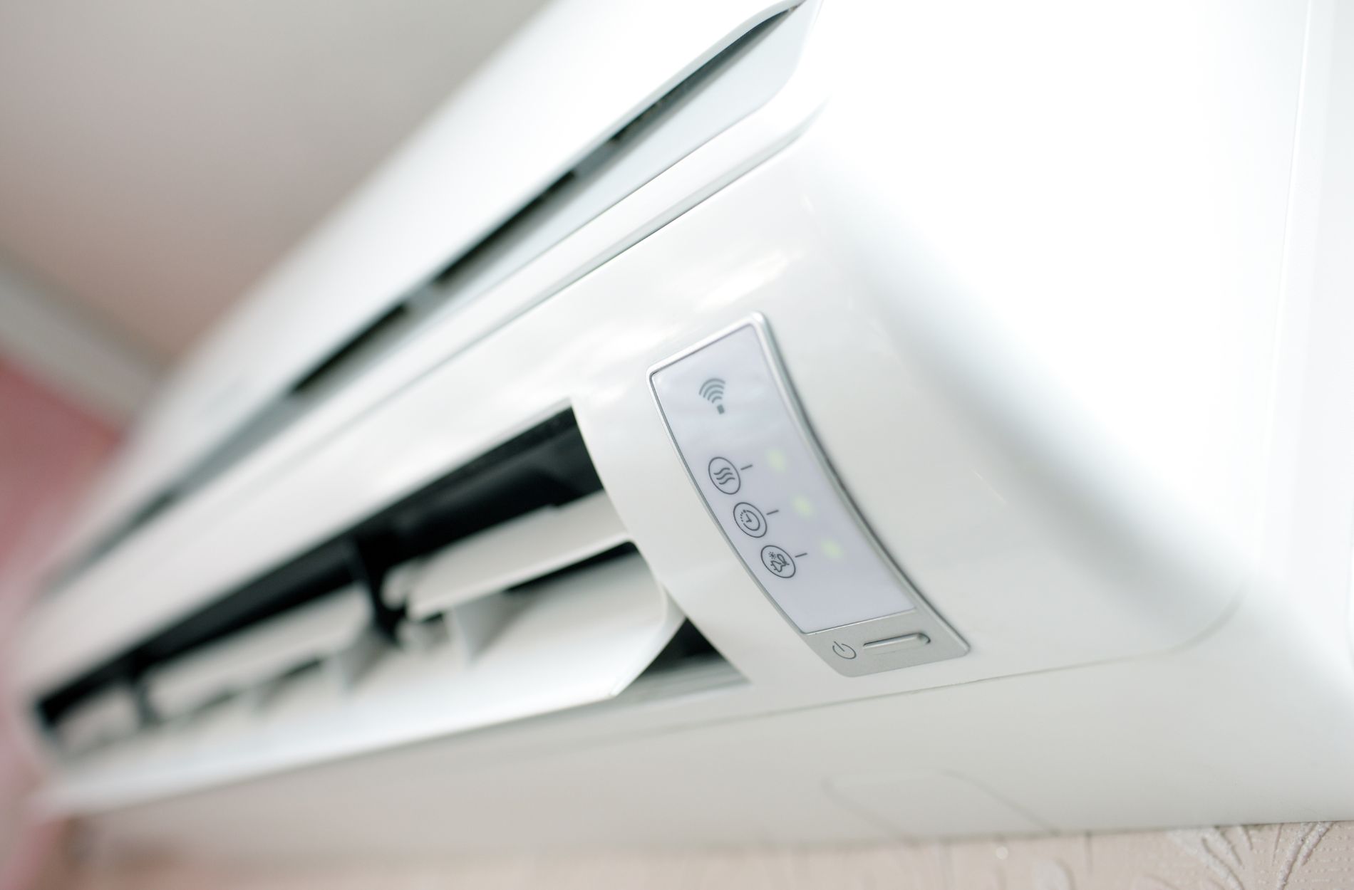 Top 5 Signs Your AC Might Break Down in Malaga
