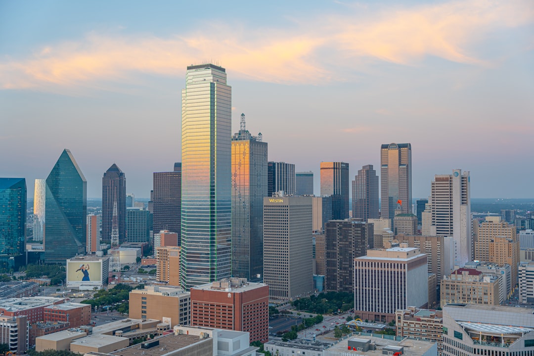 How to Stay Cool During DFW Heat Waves: 7 Cooling Tips