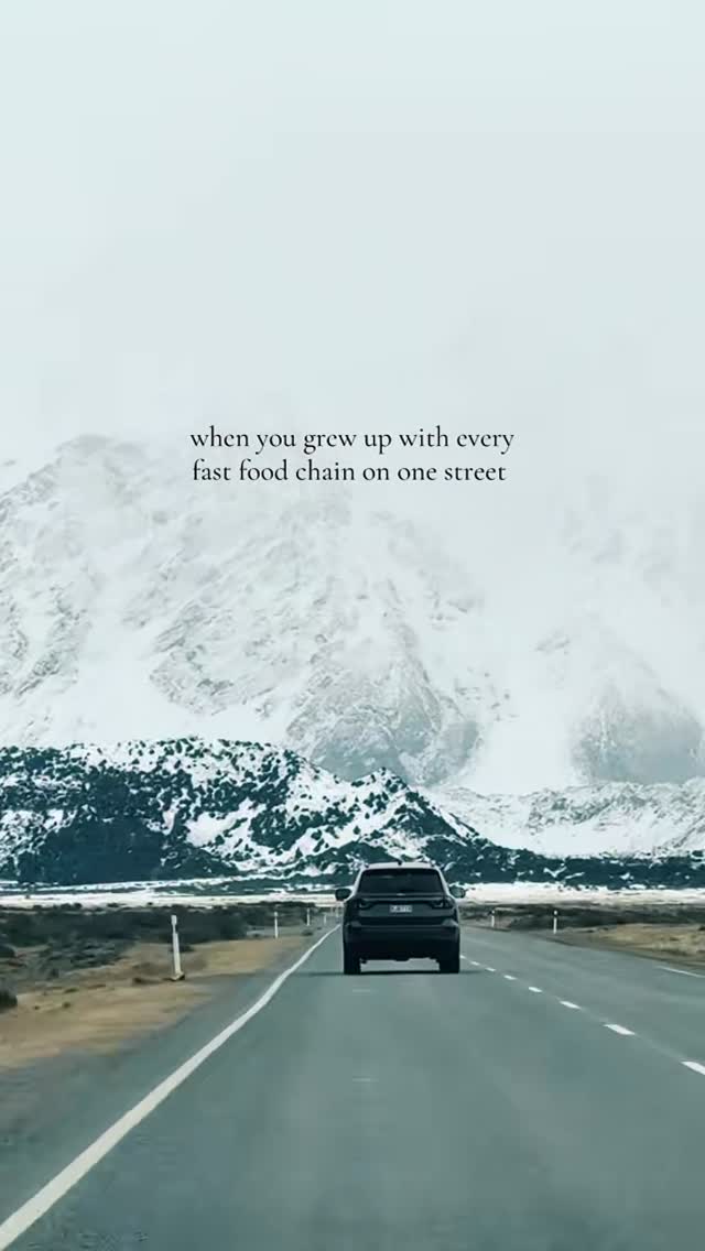 they definitely don’t have roads like this back in the USA…we miss you, New Zealand! 🏔️🚙🤍 

#newzealand #mountcook #queenstown #southisland #kiwi #mountains #newzealandtrip #nz #queenstownnz