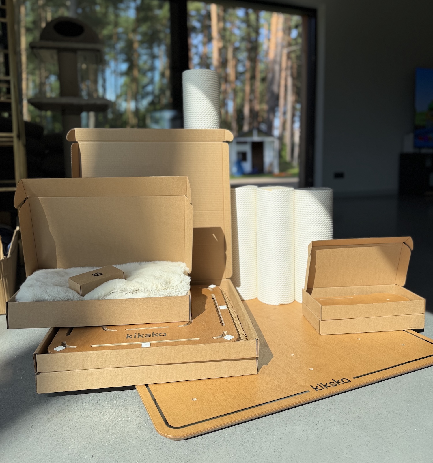 A Kikska cat tree packed in its plastic-free box