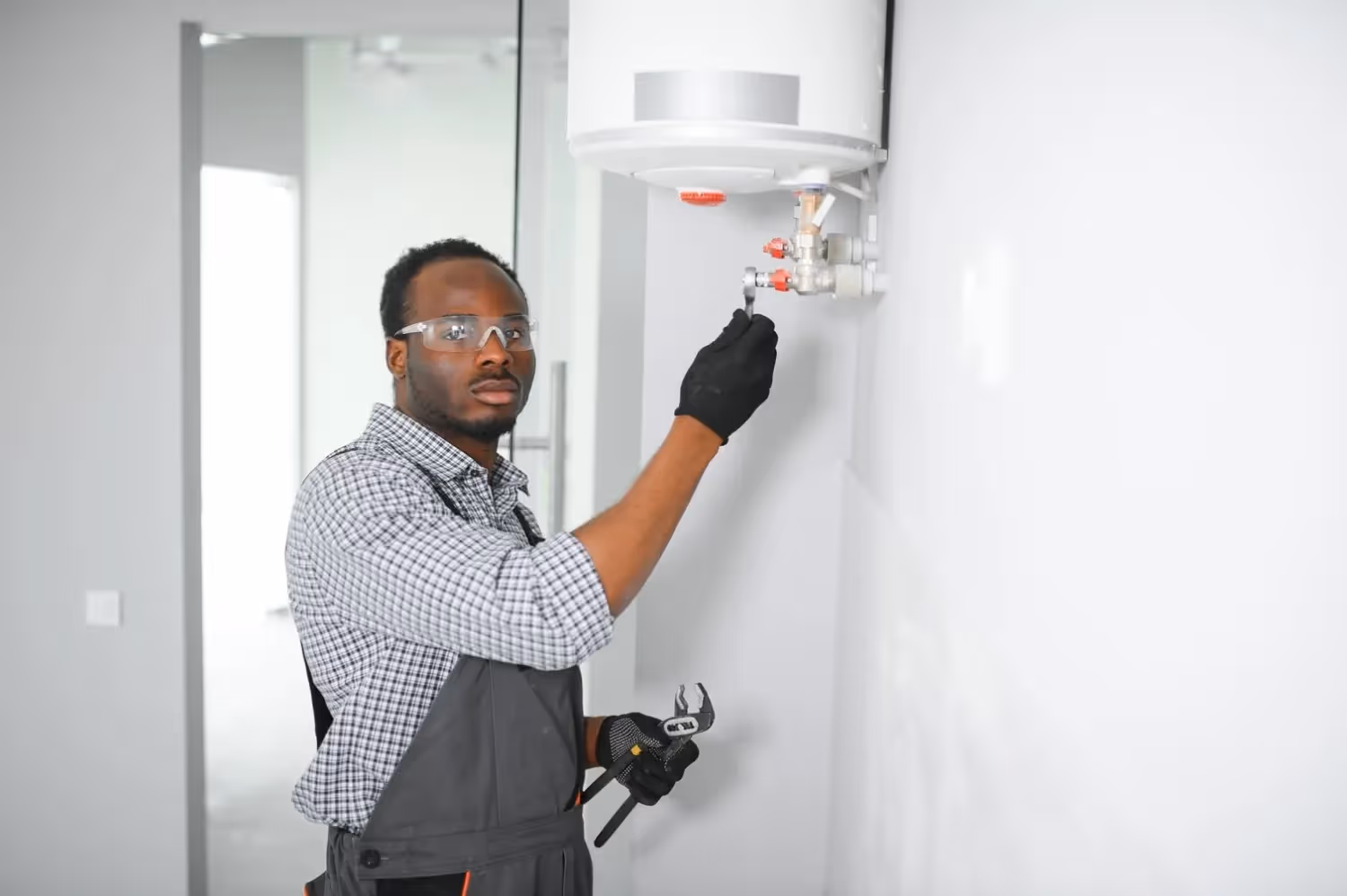 Key Signs Your Water Heater Needs Immediate Replacement