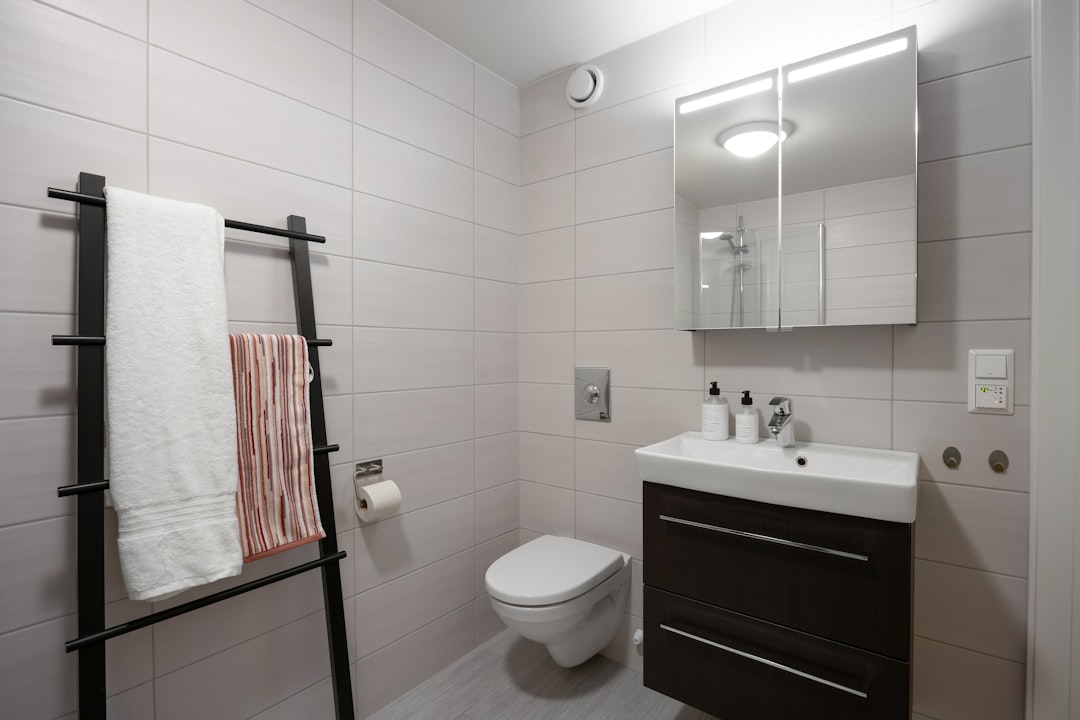 Is Your Dream Bathroom in Reach? Decoding Utah Remodel Expenses