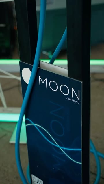 MOON Power