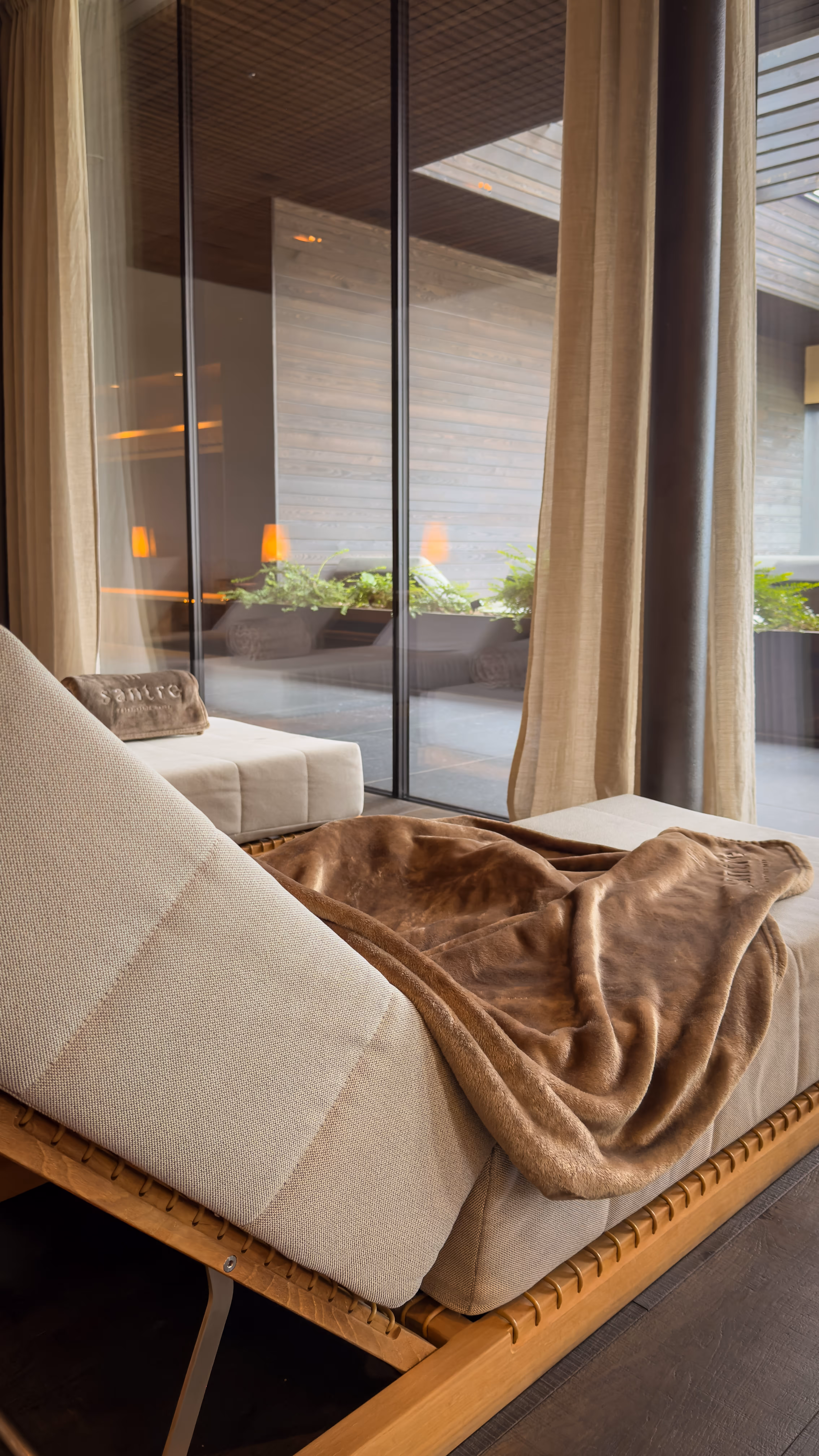 Comfy day bed for relaxation with a view over the mountains