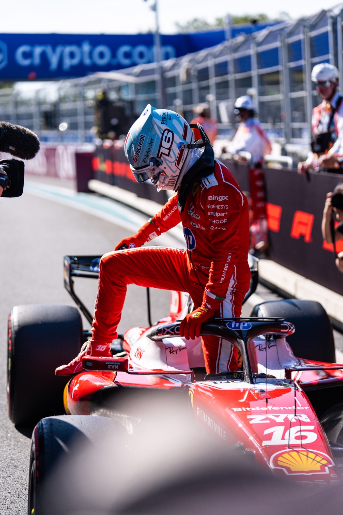 Kimi Antonelli celebrates pole position at the 2026 Miami Grand Prix qualifying, Living Sports