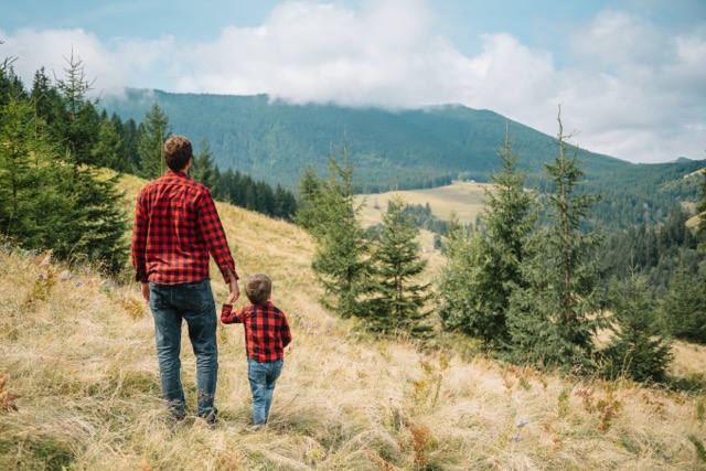 How can a single parent in Logan plan for the future?