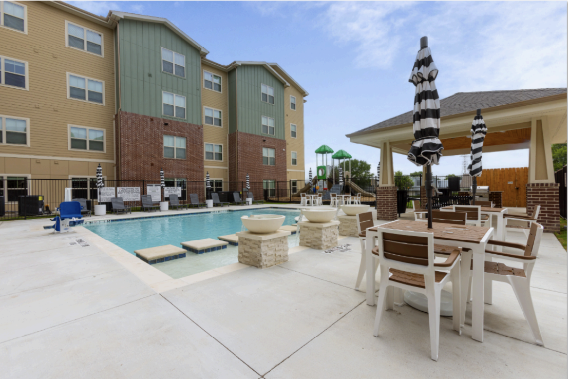 AVH Pool