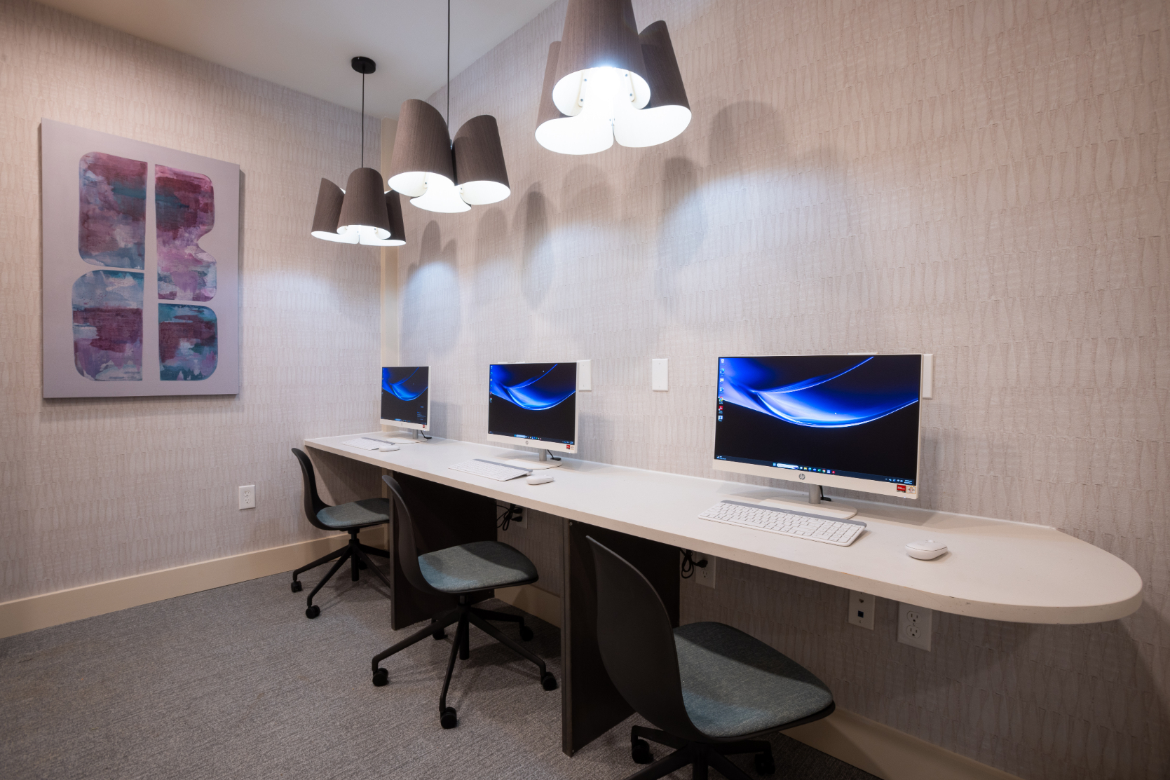 AVH Business Center