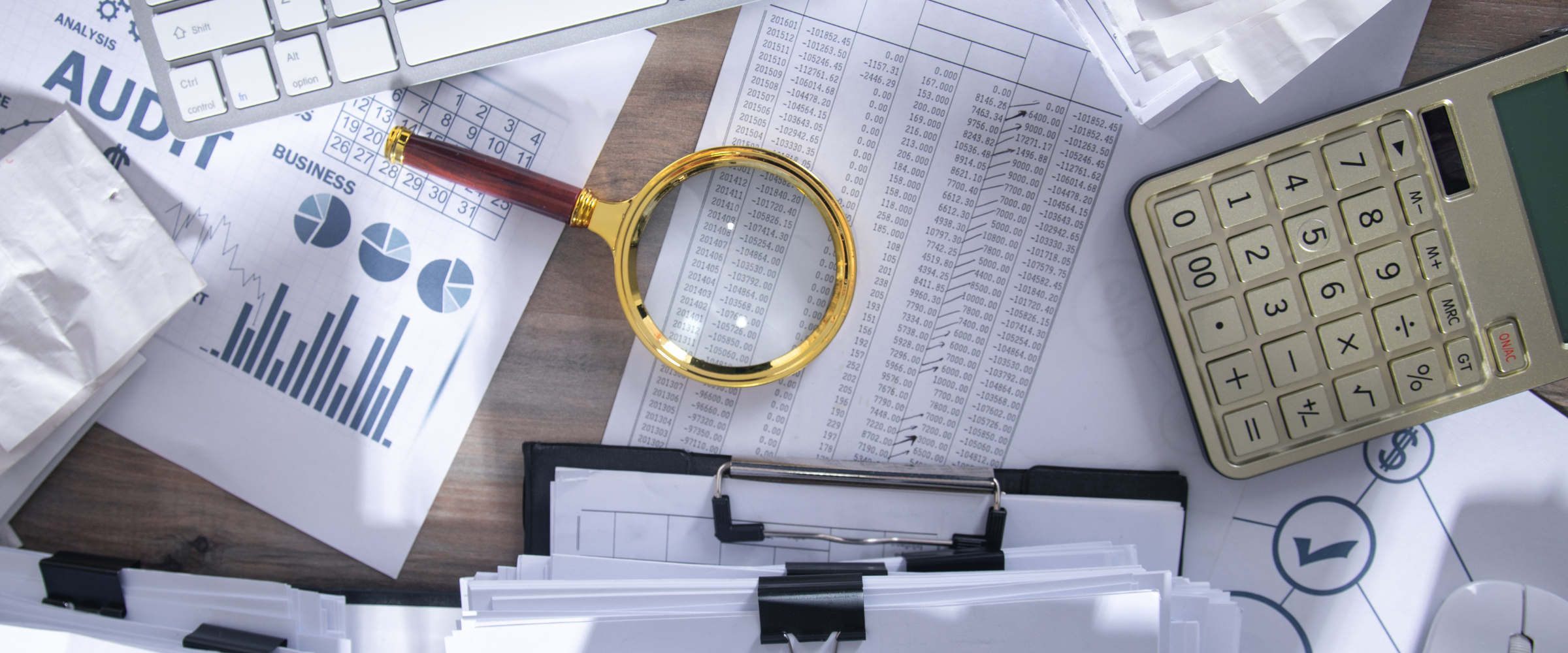 Benefits and drawbacks of traditional and modern accountants