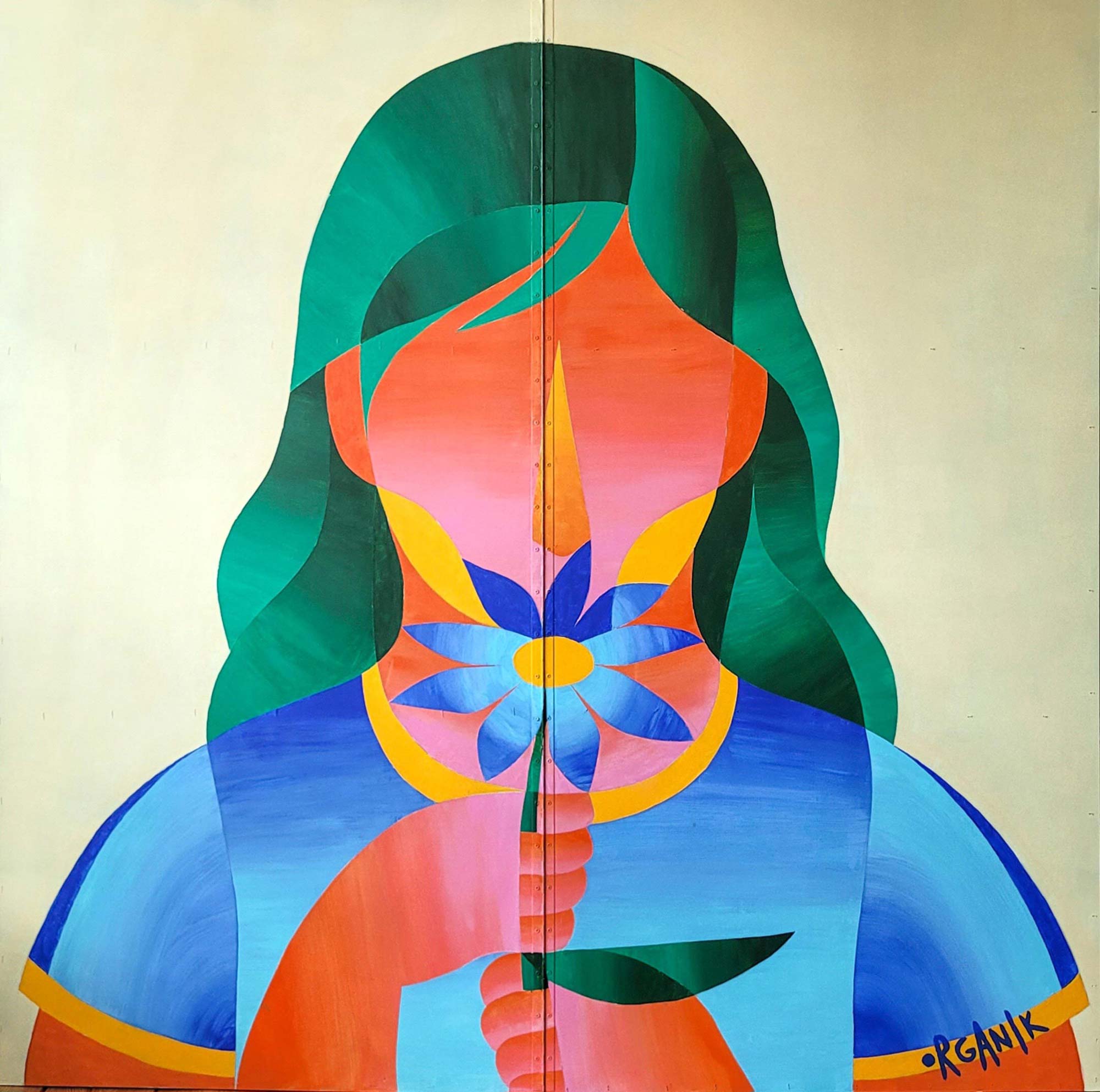 Fresque d'une femme tenant une fleur dans sa main