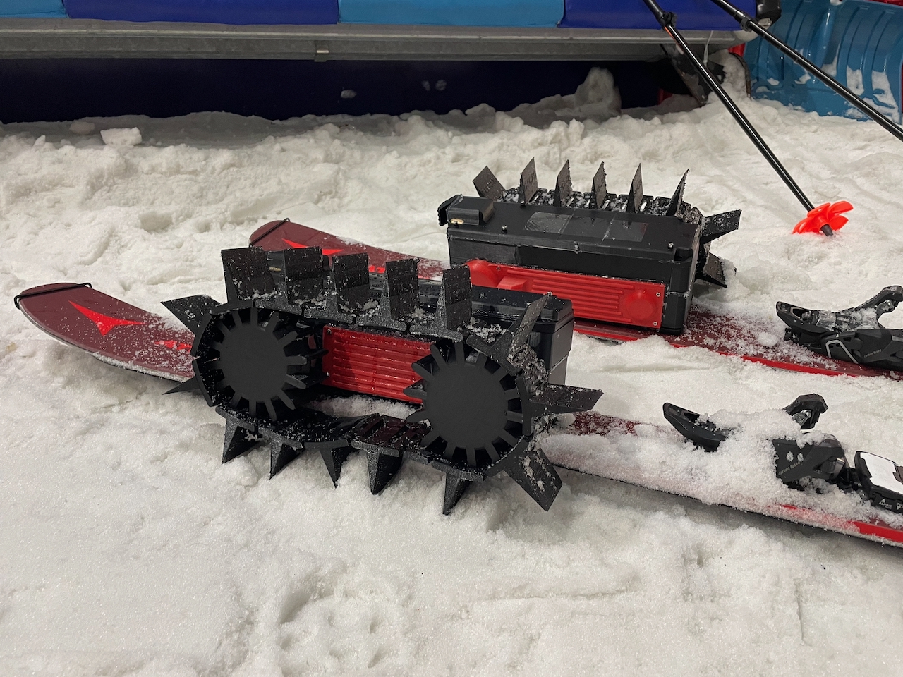 Edward from Elec Ski at the Skinnovation 2025 stand, ready to showcase the SM1 electronic ski touring unit and connect with the winter sports community