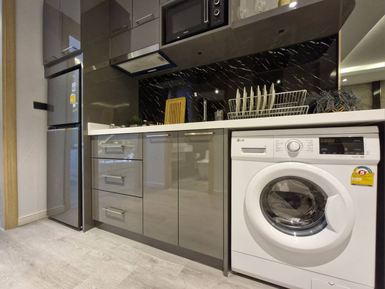 Kitchenette Pristine Park studio Jomtien modern appliances