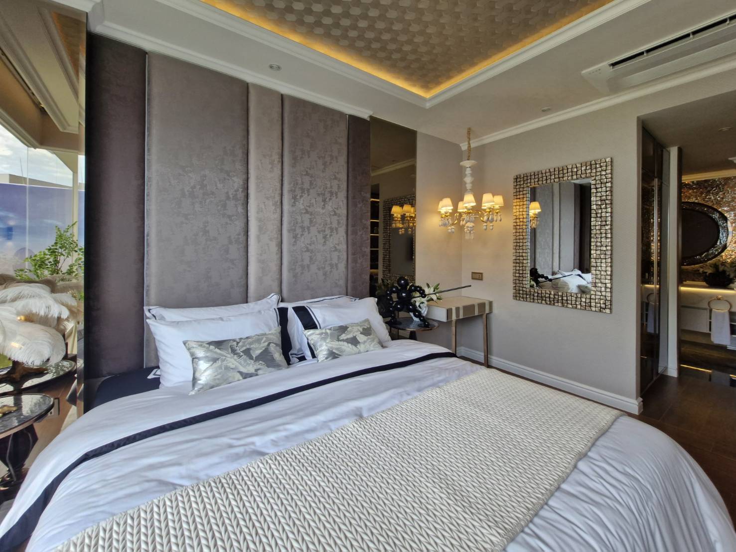Bathroom suite Riviera California Pattaya luxury finishes