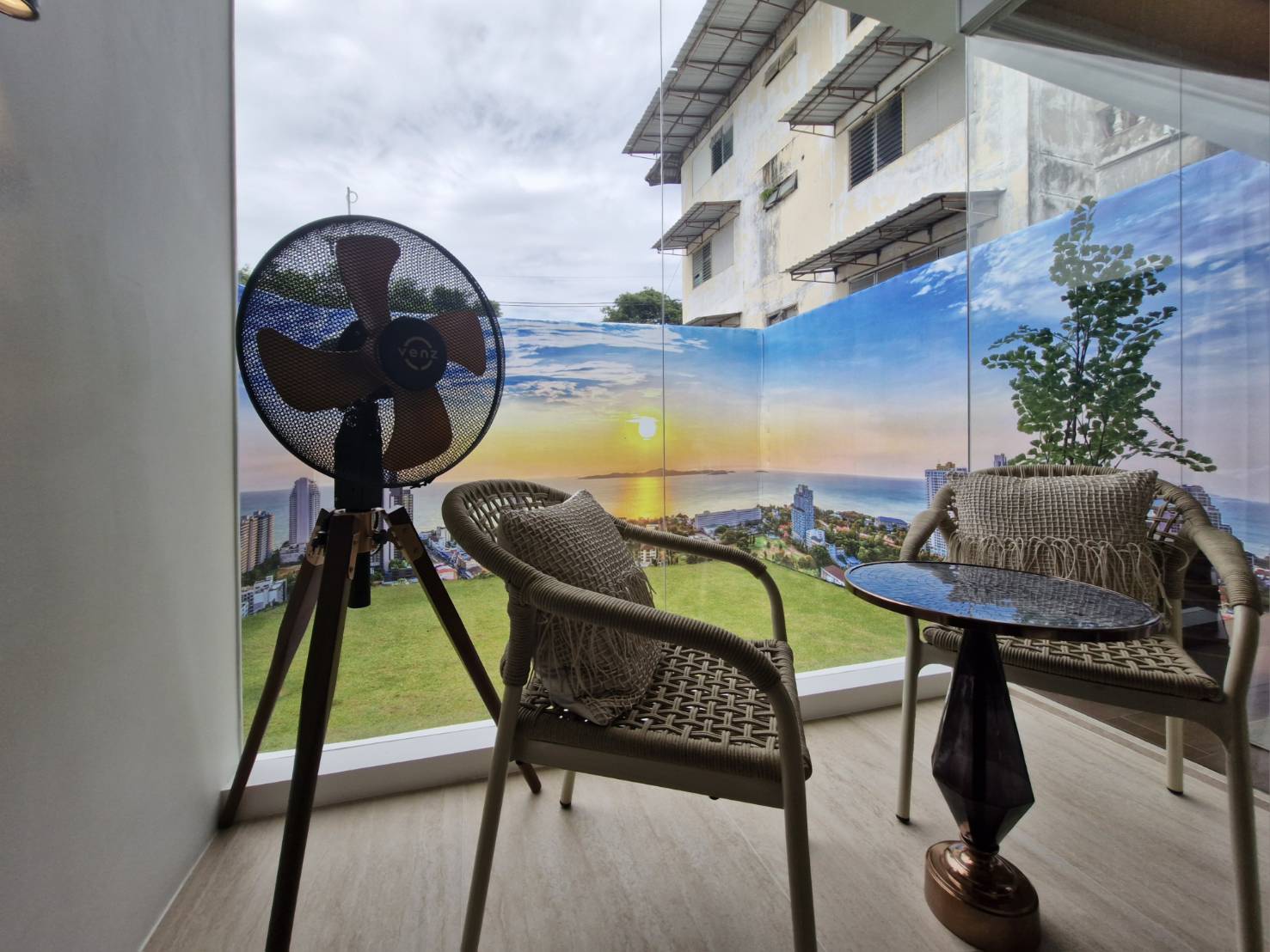 Master bedroom Riviera California Pattaya bay views luxury suite