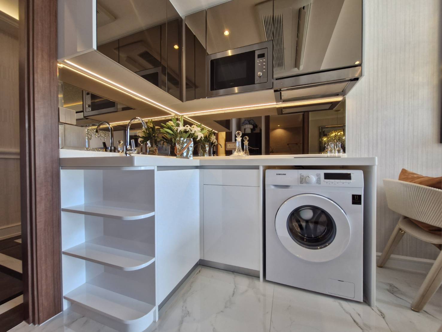 Luxury interior Riviera Santa Monica Jomtien LA-inspired design