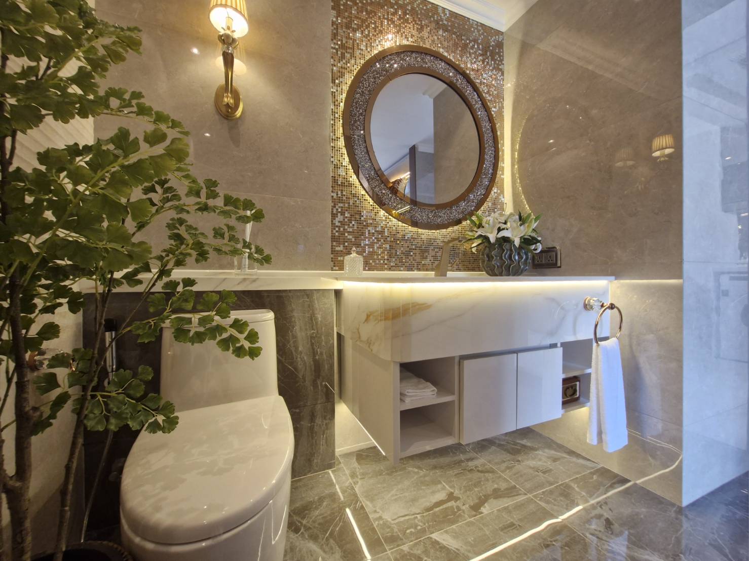 Resort amenities Riviera Santa Monica bowling alley entertainment