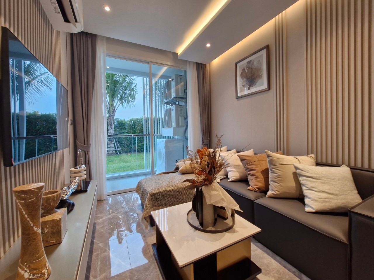 The Coral North Pattaya 2-bedroom 54.48sqm luxury unit