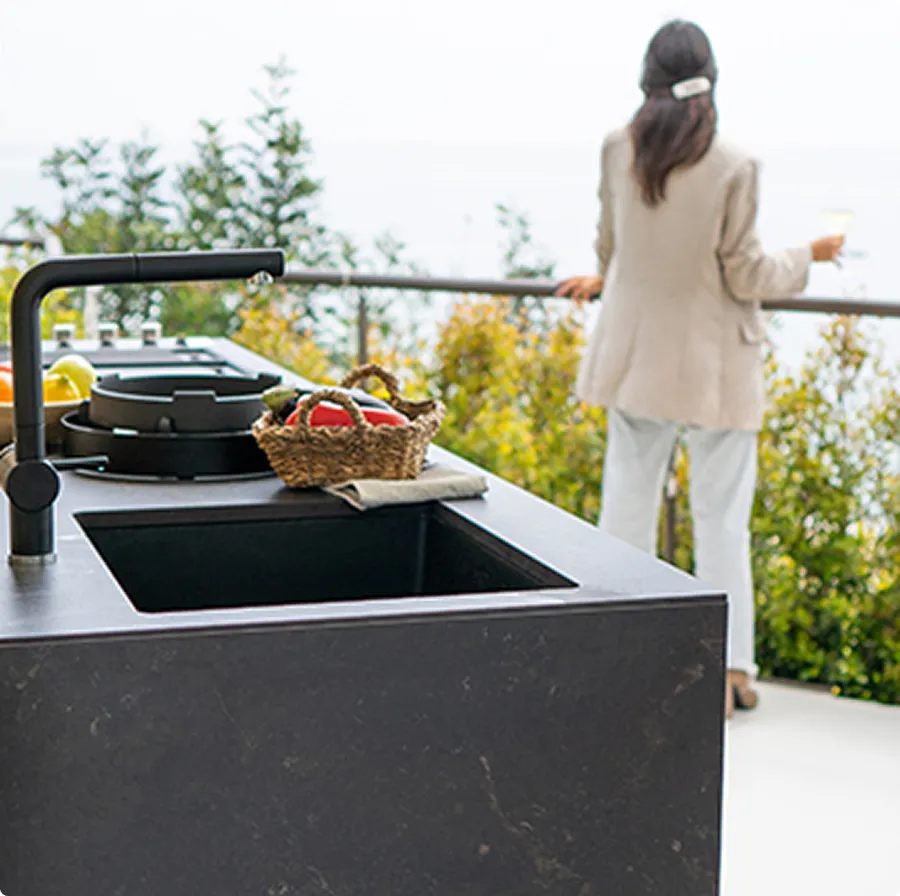 Les Cuisines d’extérieur Novara  Design, Robustesse & Sur-Mesure Outdoor