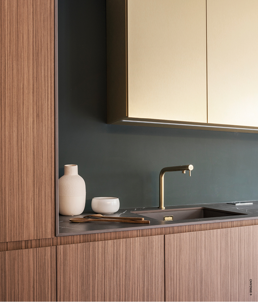 Collections de Sanitaires Éviers, Robinetteries & Solutions Premium