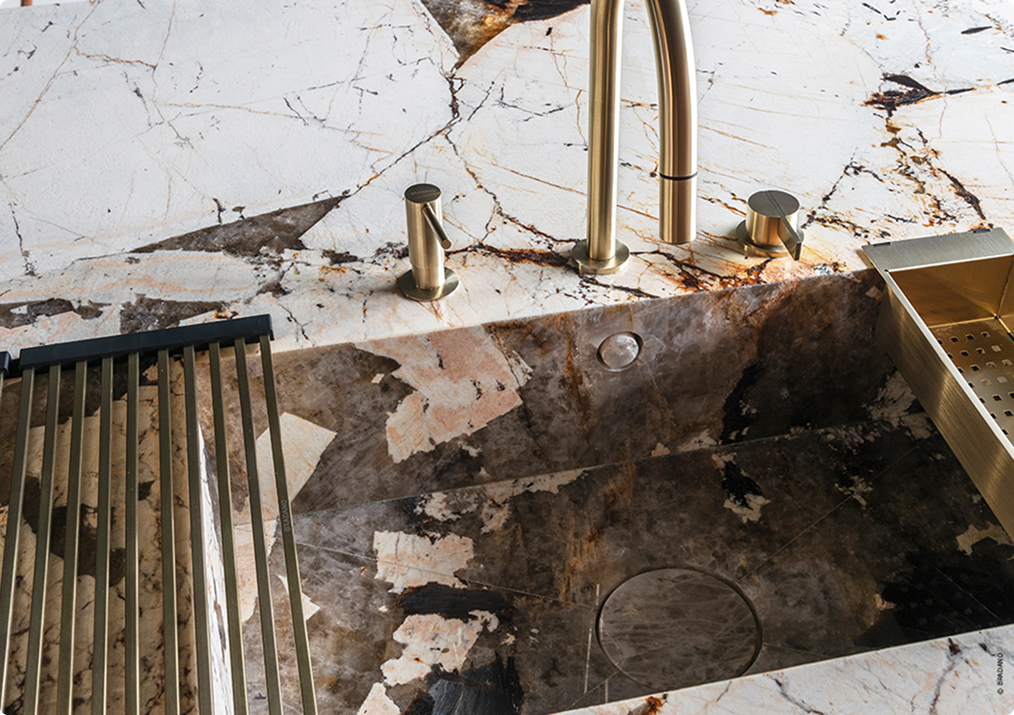 Collections de Sanitaires Éviers, Robinetteries & Solutions Premium