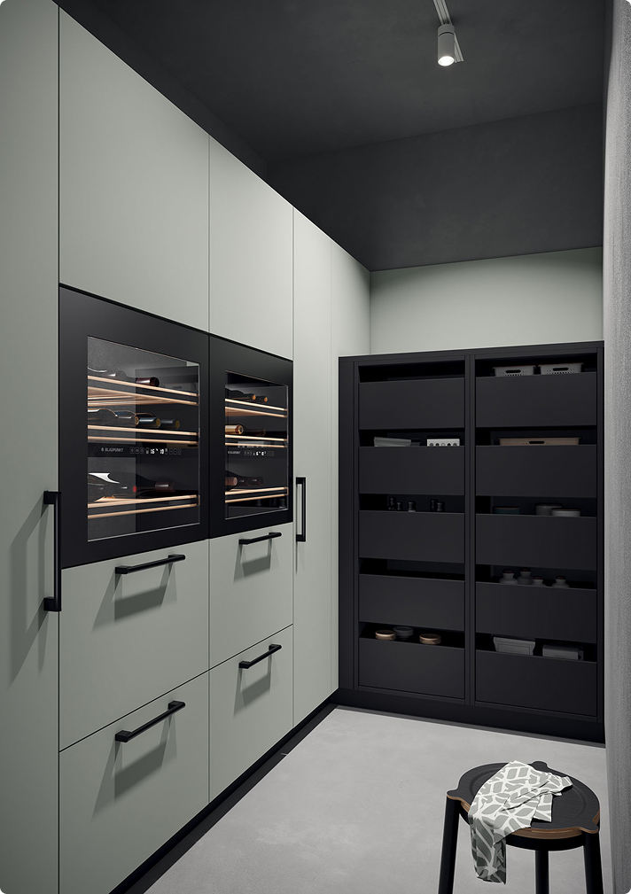 Arrière-Cuisine Fonctionnelle à Saint-Antoine-du-Rocher Rangement et Ergonomie Sur-Mesure