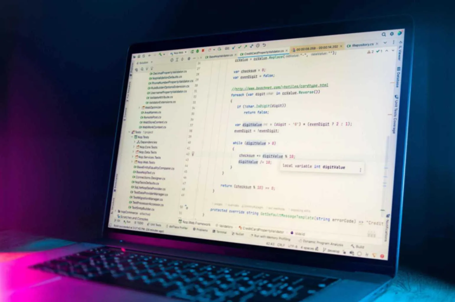 Community sports programs presented on a unified HubSpot website